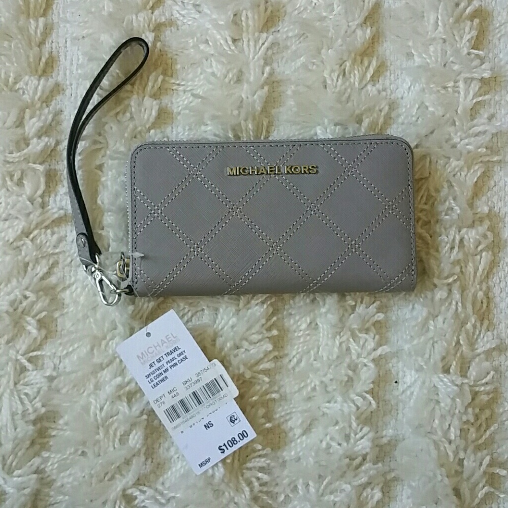 Michael Kors jet set travel purse/clutch